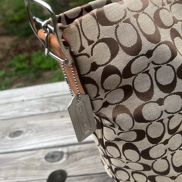 COACH - Picture 3 of 16